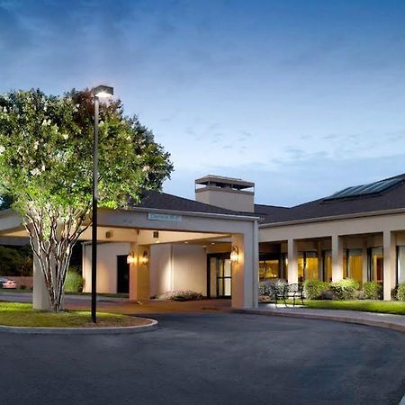 Courtyard By Marriott Atlanta Windy Hill/Ballpark Smyrna Exterior foto