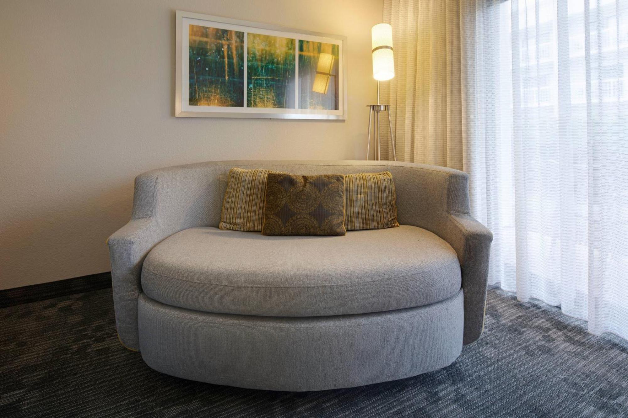 Courtyard By Marriott Atlanta Windy Hill/Ballpark Smyrna Exterior foto
